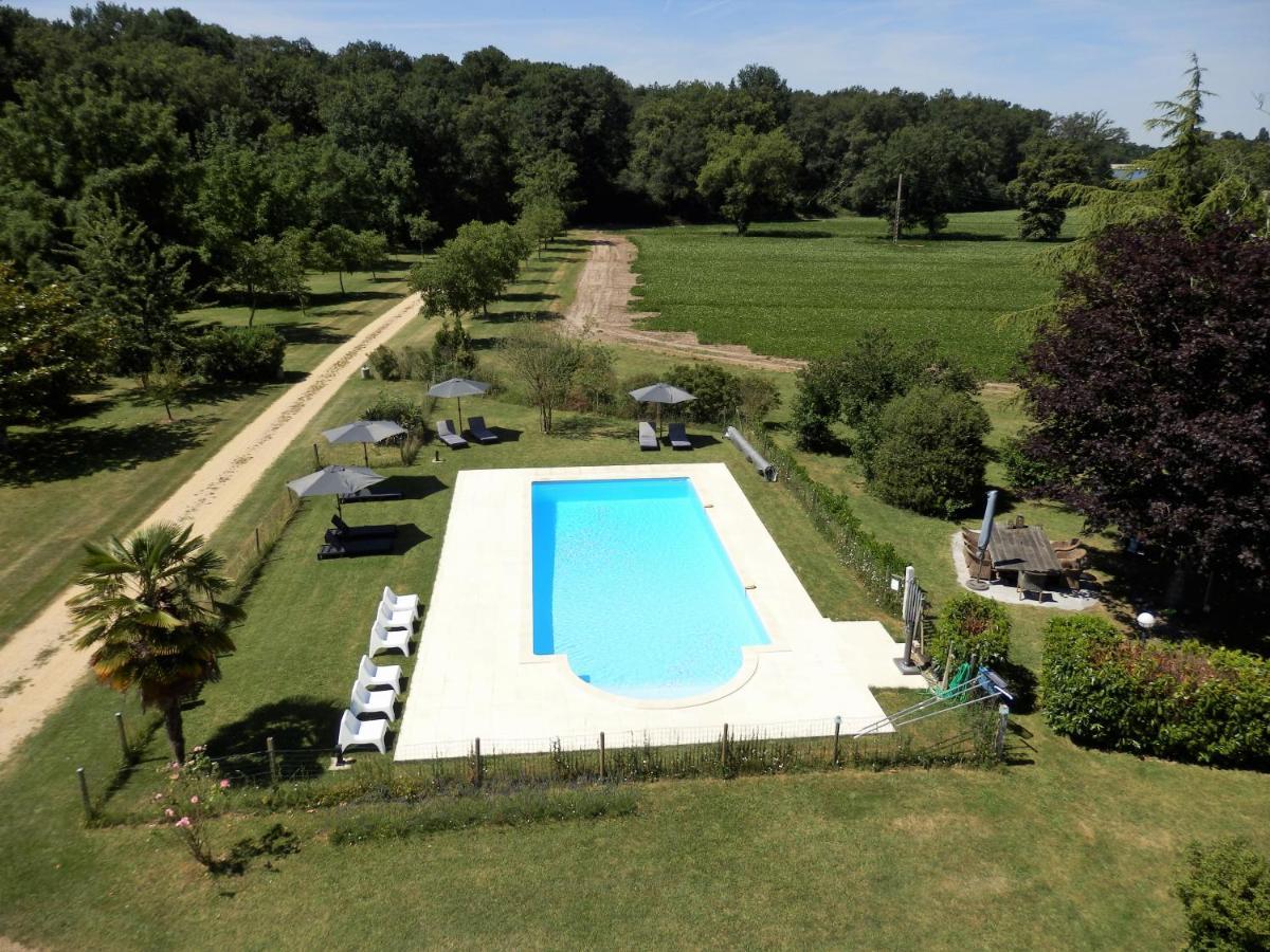 Chateau La Mothaye - Self Catering Apartments With Pool In The Loire Valley Les Bois-d'Anjou Екстериор снимка